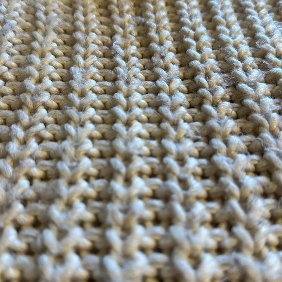 Vinatage H&M knit sweater size Medium - Picture 6 of 6